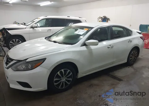2018 Nissan Altima 2.5 S z USA, uszkodzony, nr VIN 1N4AL3APXJC181025